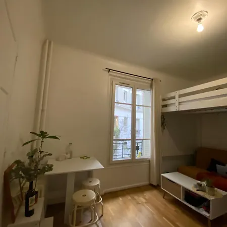 18eme Renove Proche Montmartre דירה פריז